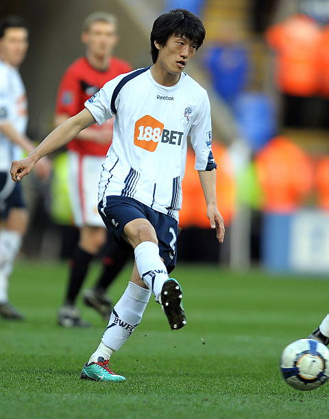 通过与伯恩 通过与伯恩